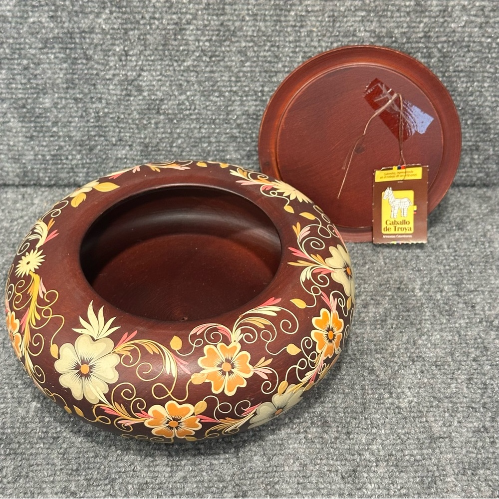 Tole painted wooden box with lid 8” round floral artisan bohemian storage NWT - Picture 5 of 8